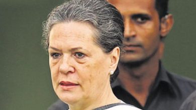 Photo of कांग्रेस अध्‍यक्ष Sonia Gandhi अस्‍पताल में भर्ती, राहुल और प्रियंका पहुंचे