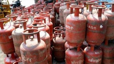 Photo of Cylinder Price : कामर्शियल गैस सिलेंडर 225 रुपए हुआ महंगा, जानें नई कीमत
