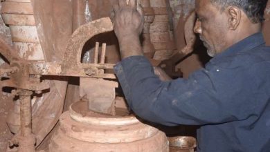 Photo of गोरी मेम के किचेन में काली मिट्टी के बर्तन, मिल रहे लाखों के ऑर्डर