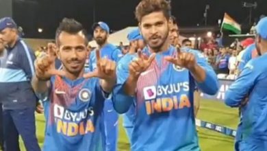 Photo of NZvsIND: सीरीज जीतकर चहल-अय्यर ने मैदान पर किया ‘जीत का डांस’ देखें- मजेदार VIDEO