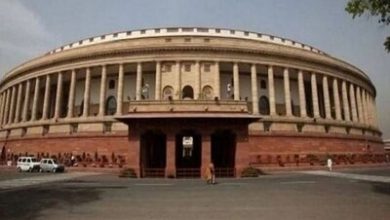 Photo of कांग्रेस के सात सांसदों को पूरे सत्र के लिए किया गया ससपेंड, लोकसभा में सभापति से छीना था पत्र