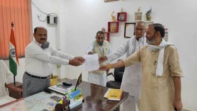 Photo of हमीरपुर। लोकतंत्र सेनानी कल्याण परिषद ने मुख्यमंत्री आपदा राहत कोष में दान की धनराशि