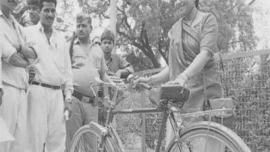 Photo of मीरजापुर की सांसद रहीं दस्यु सुंदरी फूलन देवी ने चुनाव जीत कर जनता के बीच बनाई अपनी अलग छवि