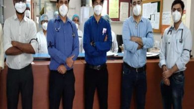 Photo of पीजीआई के रेजीडेंट डॉक्टरों ने दीक्षांत समारोह का किया बहिष्कार