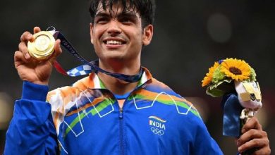 Photo of Tokyo Olympics में गोल्ड मेडल जीतकर लौटे Neeraj Chopra की बिगड़ी तबीयत, तेज बुखार के साथ हो रही उल्टी