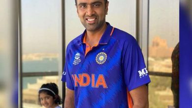 Photo of T20 विश्व कप से पहले अश्विन ने अपनी बेटी के साथ फोटो की शेयर, टीम इंडिया की जर्सी में आए नजर