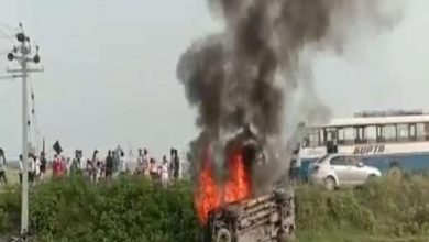 Photo of लखीमपुर खीरी में चार किसानों समेत आठ की मौत के बाद पूरे इलाके में तनाव, प्रियंका समेत विपक्षी नेताओं की पहुंचने की कोशिश नाकाम
