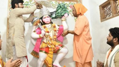 Photo of गोरखनाथ मंदिर में CM योगी ने की नौ देव विग्रहों की प्राण प्रतिष्ठा