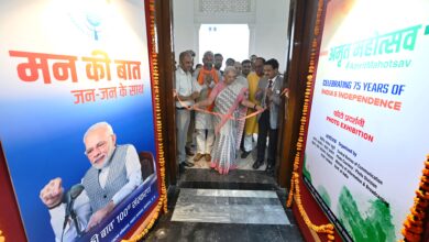 Photo of राजभवन में हुआ ‘‘मन की बात‘‘ कार्यक्रम के सौंवे एपीसोड का सीधा प्रसारण