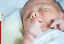Photo of Newborns में दिखें ये 7 लक्षण तो हो जाएं सतर्क, डिहाइड्रेशन फीवर के हैं संकेत