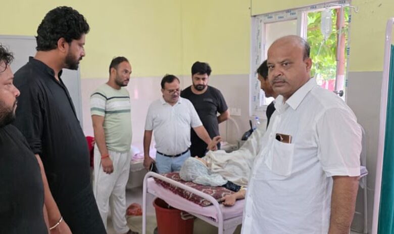 Photo of सहारनपुर में फूड प्वाइजनिंग से 150 लोग बीमार, एक की मौत