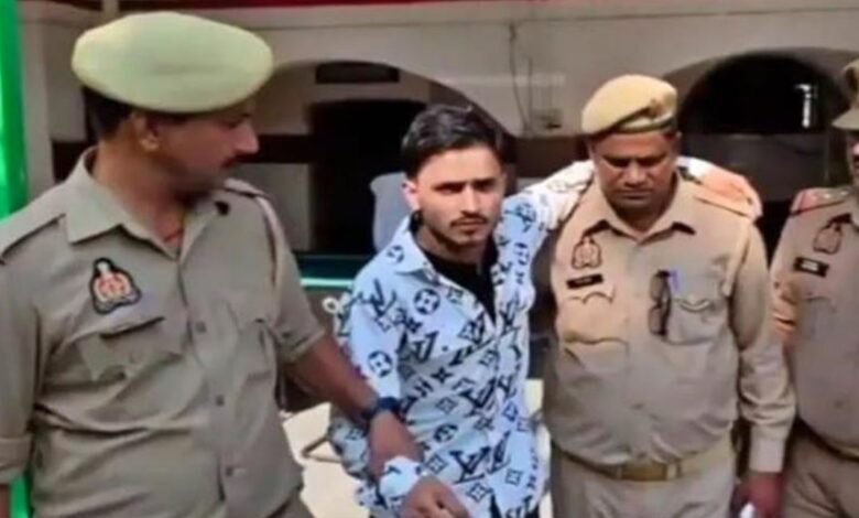 Photo of सऊदी से सोशल मीडिया पर सीएम योगी की फोटो के साथ किया विवादित पोस्ट