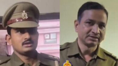 Photo of लखनऊ: हाईकोर्ट परिसर में दबिश और हंगामा, दो दरोगा, एक सिपाही निलंबित