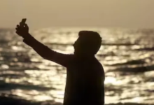 Photo of गोवा में समुद्र तटों पर विदेशियों संग जबरन सेल्फी लेने वालों की खैर नहीं