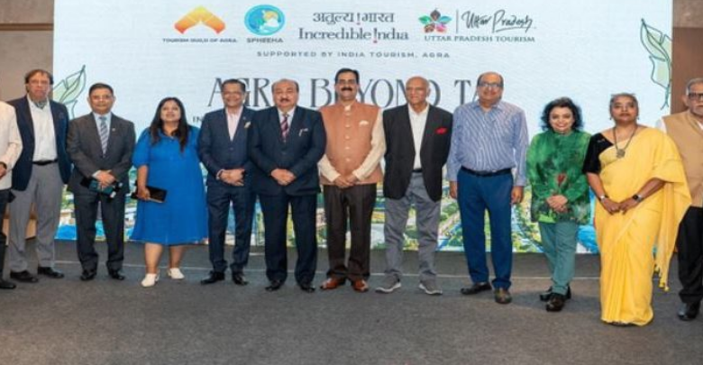 Photo of ताज महोत्सव 2026: आगरा का हर बाजार धरोहर, यहां अनूठे हैं शिवालय