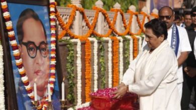 Photo of आंबेडकर जयंती पर मायावती का शक्ति प्रदर्शन, बाबा साहेब को दी श्रद्धांजलि