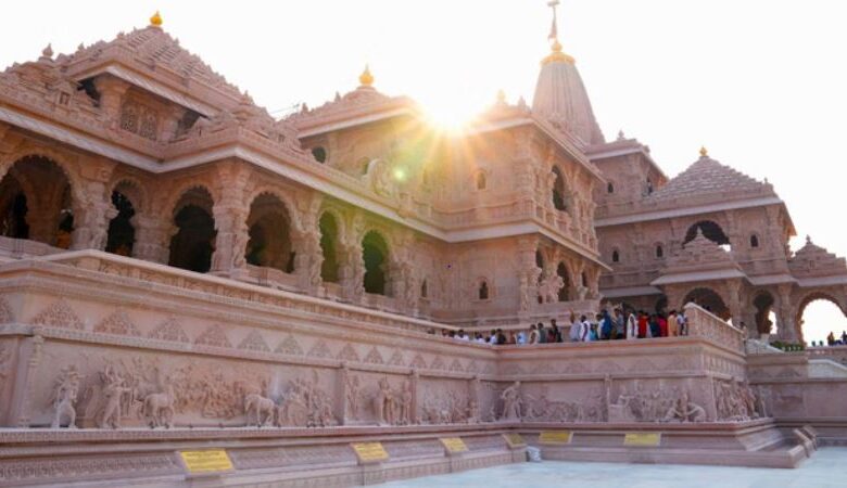 Photo of अयोध्या: श्रीराम जन्मभूमि ट्रस्ट की वेबसाइट से विशिष्ट दर्शन विकल्प हटा