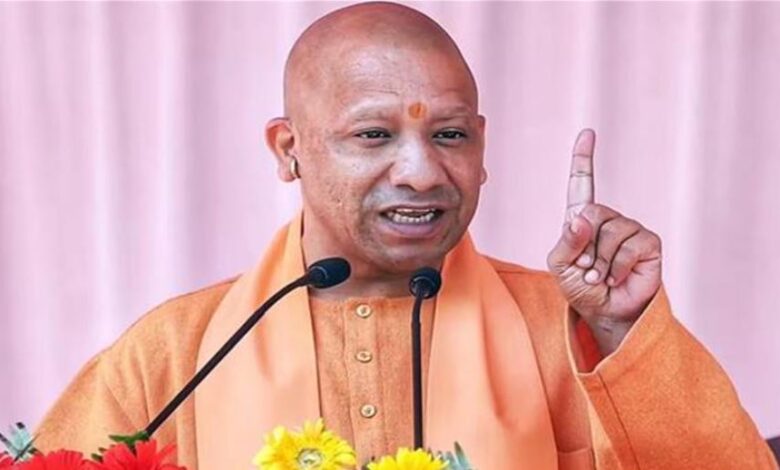 Photo of नोएडा में अब ओवरटाइम का मिलेगा डबल पैसा, योगी सरकार ने प्राइवेट कंपनियों पर कसा शिकंजा