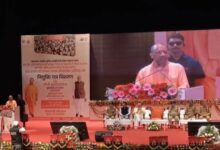 Photo of  सीएम योगी ने वितरित किए नियुक्ति पत्र, बोले- अब सिफारिश और रिश्वत देकर नहीं योग्यता से मिलती है नौकरी