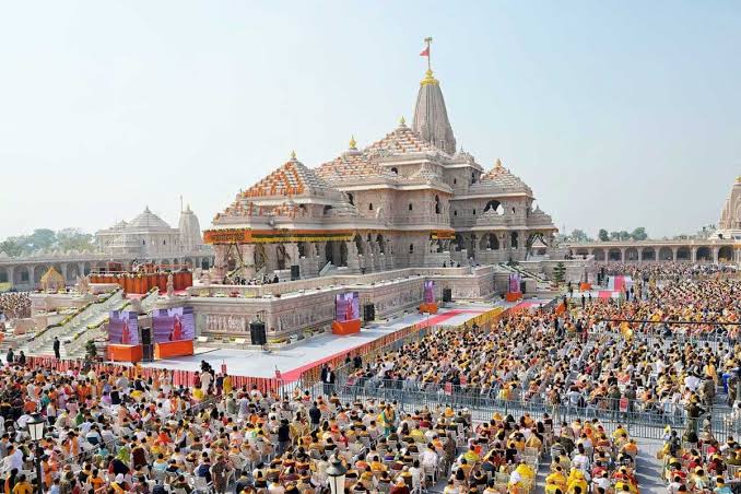 Photo of राम मंदिर दान चोरी मामले में बड़ा मोड़, आरोपियों का वकीलों ने किया बॉयकॉट; 11 जुलाई को ट्रस्ट को मिल सकता है नया CEO????