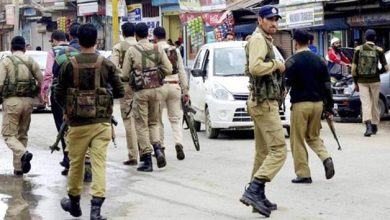 Photo of J&K Terrorist Attack: अनंतनाग में आतंकी हमला, पुलिस जवान की गोली मारकर हत्या, TRF ने ली जिम्मेदारी