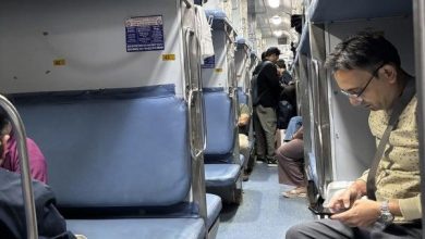 Photo of Train Pooja Path: ट्रेन में पूजा-पाठ का वीडियो वायरल, लोगों ने उठाए सवाल तो रेलवे ने दिया बड़ा जवाब