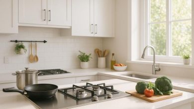 Photo of Kitchen Gas Stove Safety: किचन घर का सबसे ज्यादा इस्तेमाल होने वाला हिस्सा है, लेकिन खाना बनाते समय छोटी-सी लापरवाही भी आग लगने का कारण बन सकती है???