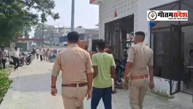 Photo of Budaun News: बिल्सी में मोबाइल टावर पर चढ़े आकाश पाठक और मुकेश, SSP और CM योगी से लगाई न्याय की गुहार ???